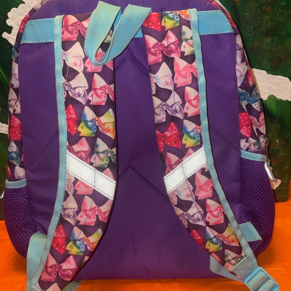 Backpack - Picture 3 of 5